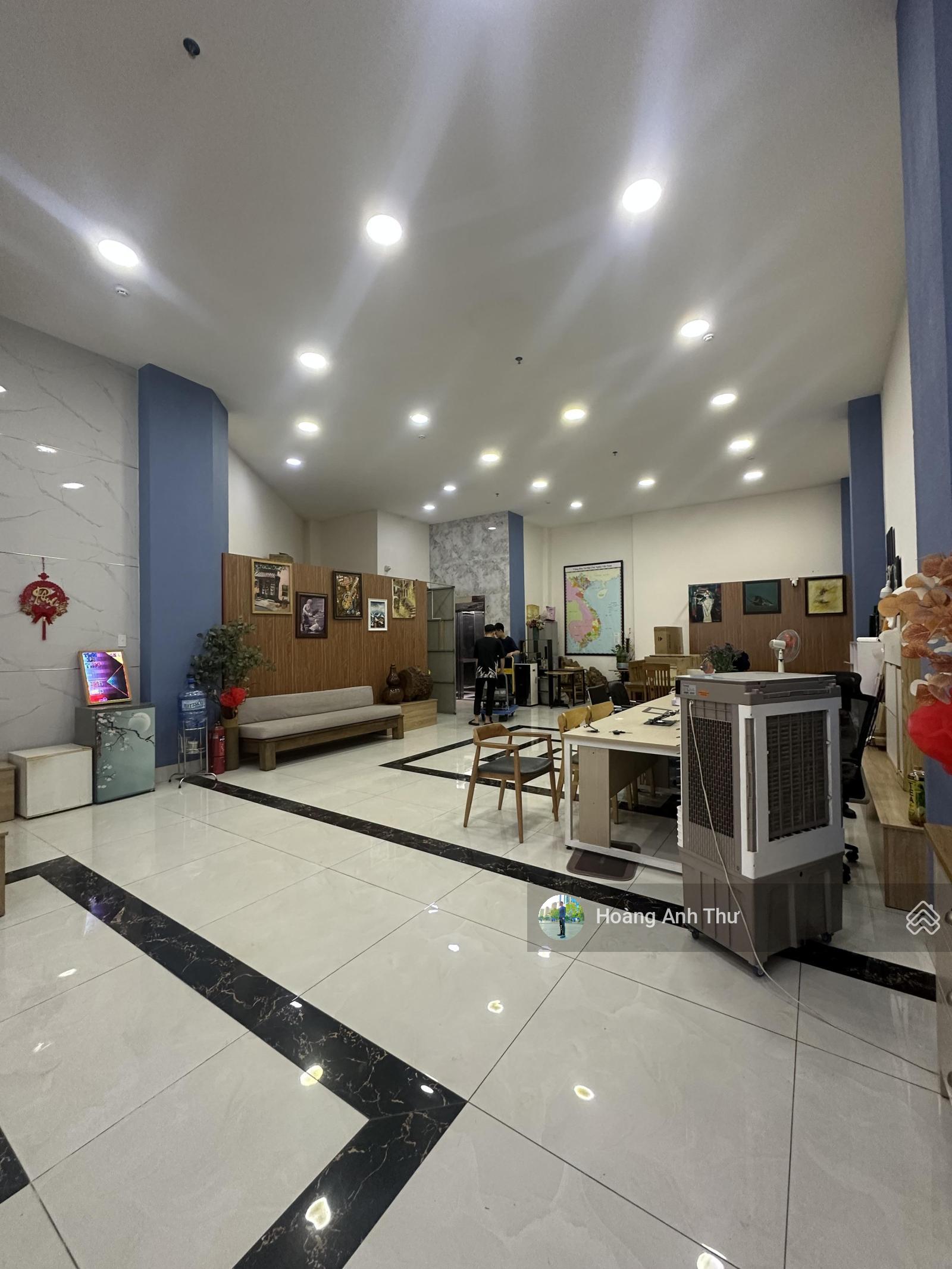 Toà Nhà MT Đào Duy Anh, Q. Phú Nhuận - Hầm 7 lầu 1250m2 sàn HDT 145tr/th giá 59 tỷ