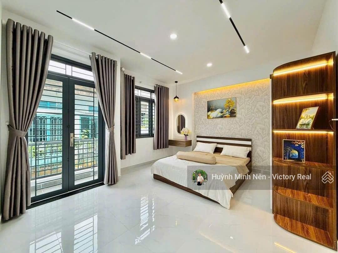 Bán nhà đẹp ở ngay đường Bùi Thị Xuân - Lê Văn Sỹ (4 x 14m) giá chỉ 6.3 tỷ TL