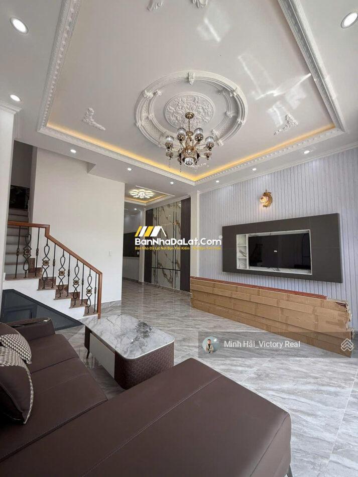 Bán nhà mặt tiền đường KQH Tô Hiến Thành, P3 (phường Xuân Hương). Cửa ngõ vào Tp. Đà Lạt