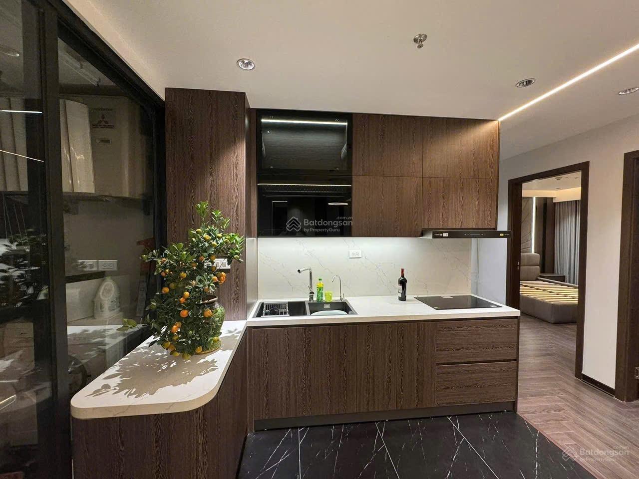 Chính chủ bán căn hộ 3 ngủ The Park Home, Thành Thái, Cầu Giấy, DT 125m2, giá 10,5 tỷ, view nội khu
