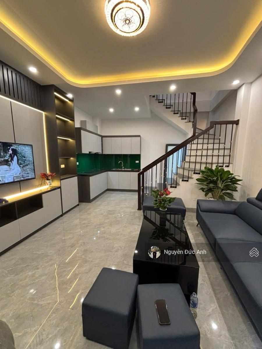 Bán nhà ngõ thông ô tô qua ngay Phố Lụa, Vạn Phúc - Diện tích: 30m2 x 5 Tầng xây mới Full Nội Thất