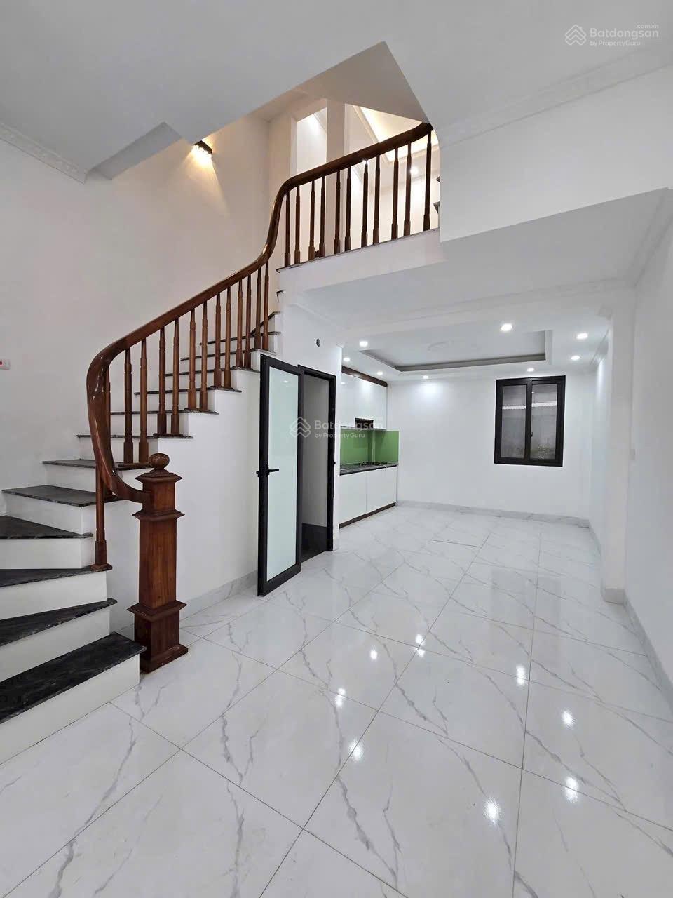 Bán nhà riêng tại Hữu Lê, 4,7 tỷ, 32m2, 5 tầng, 3PN, 3WC