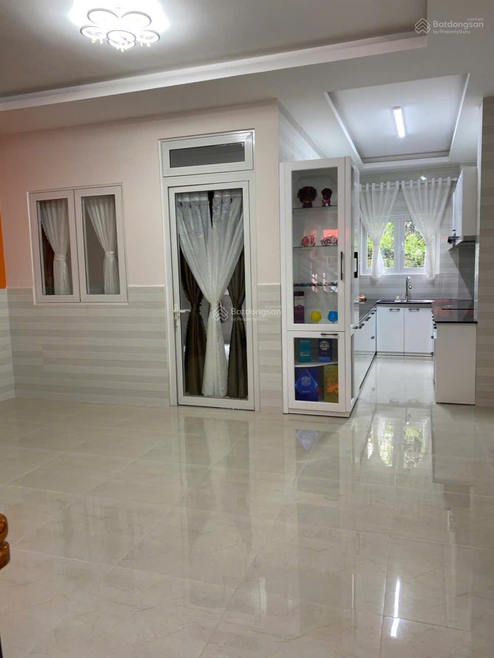 Bán nhà 4 phòng trung tâm đà lạt -sổ riêng đường ô tô 8,7 tỷ công chứng nhanh gọn