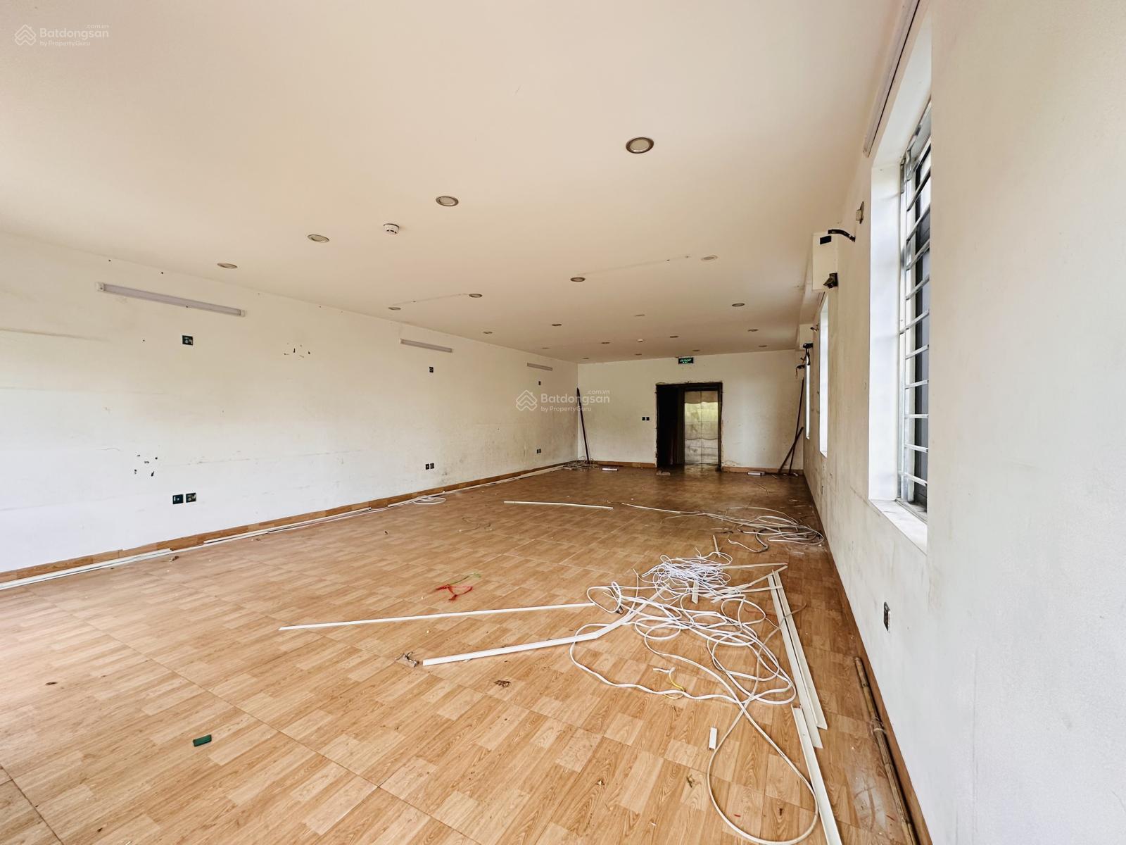 Văn phòng 100m² tại 160 Kim Giang - Hoàng Mai, giá chỉ 12 triệu/th