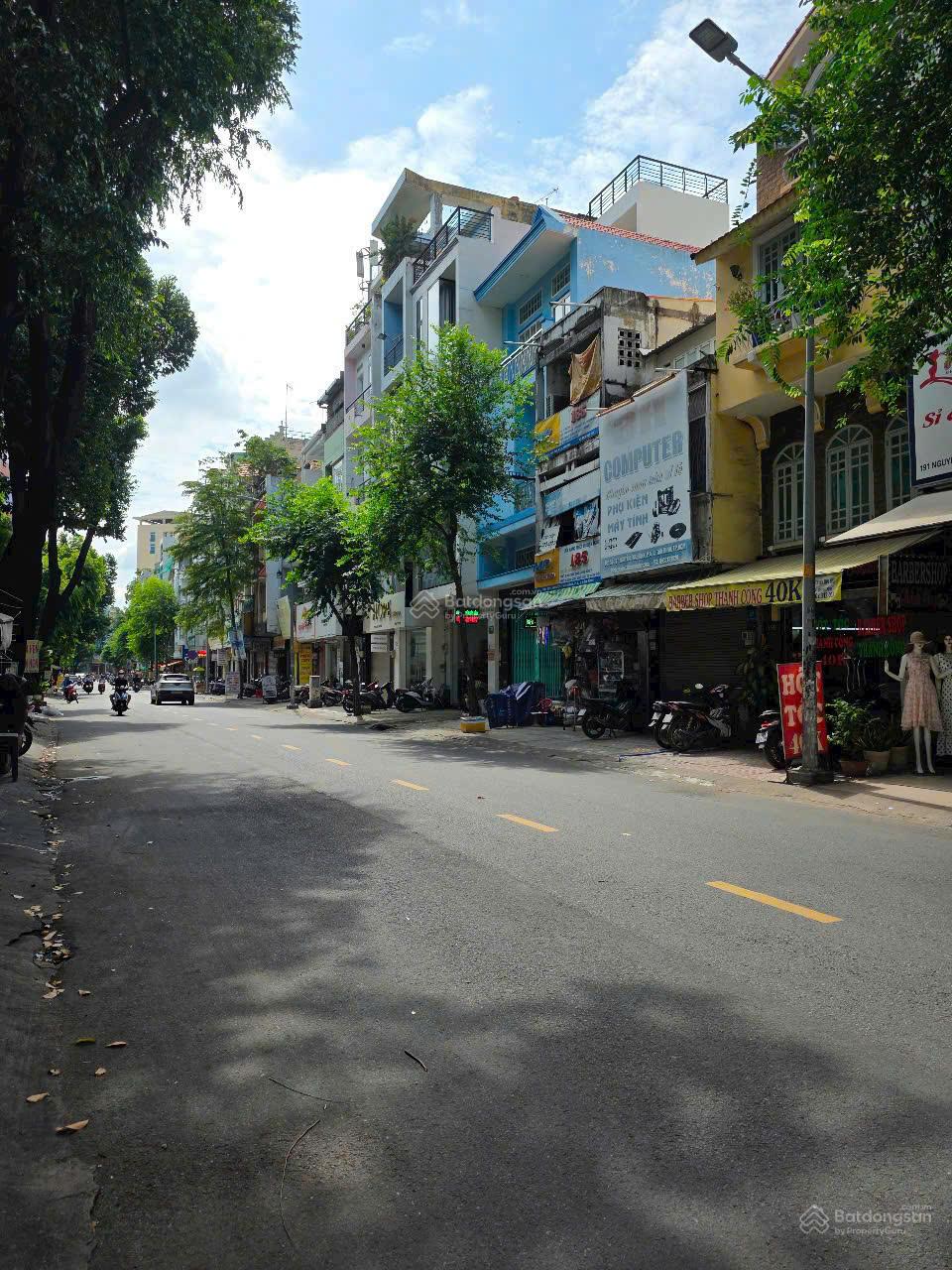 Nhà mặt tiền đường Nguyễn Thái Bình, P. 4, Tân Bình, 5 tầng, giá 10,8 tỷ