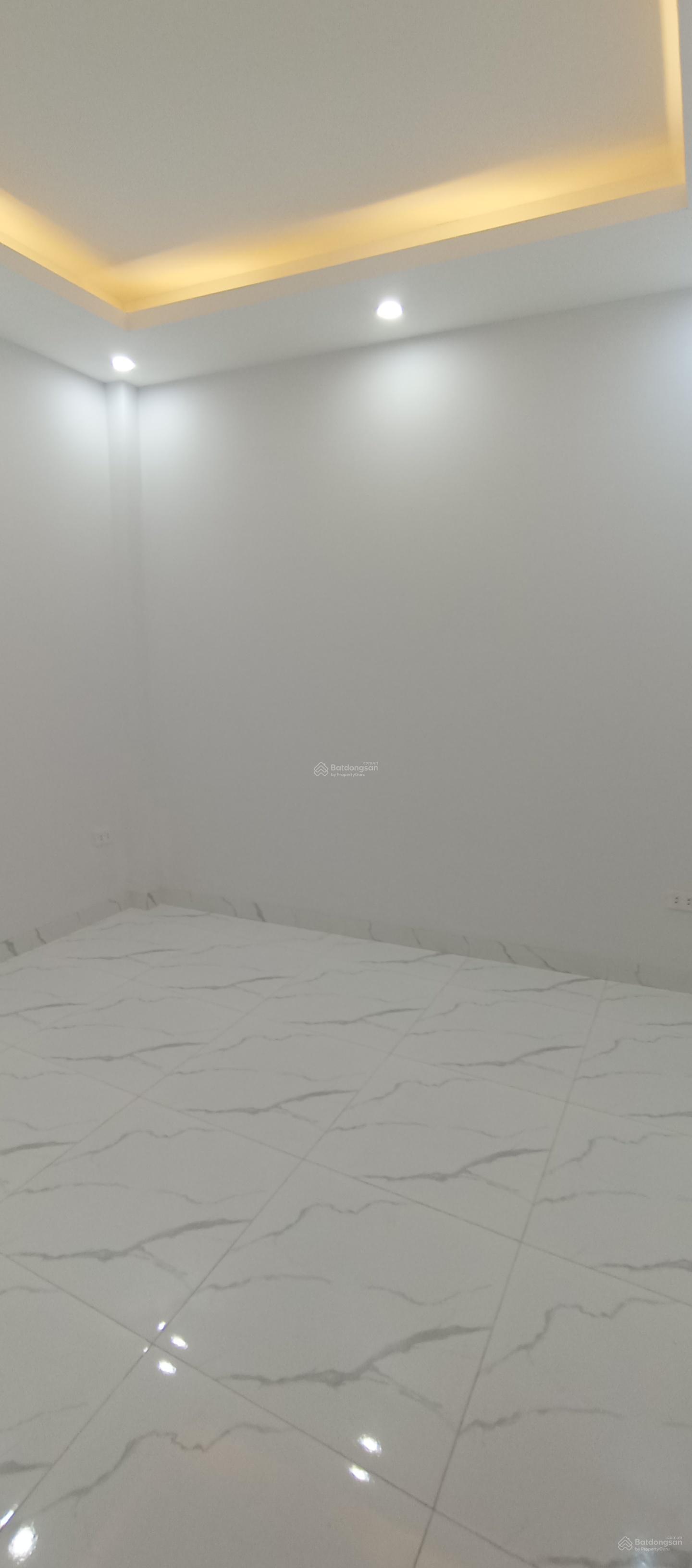 Bán nhanh nhà Liên Mạc 5T mới - Giá 5,3 tỷ - ô tô đỗ cửa - lô góc 2 thoáng - gần trường Đại Học Lớn