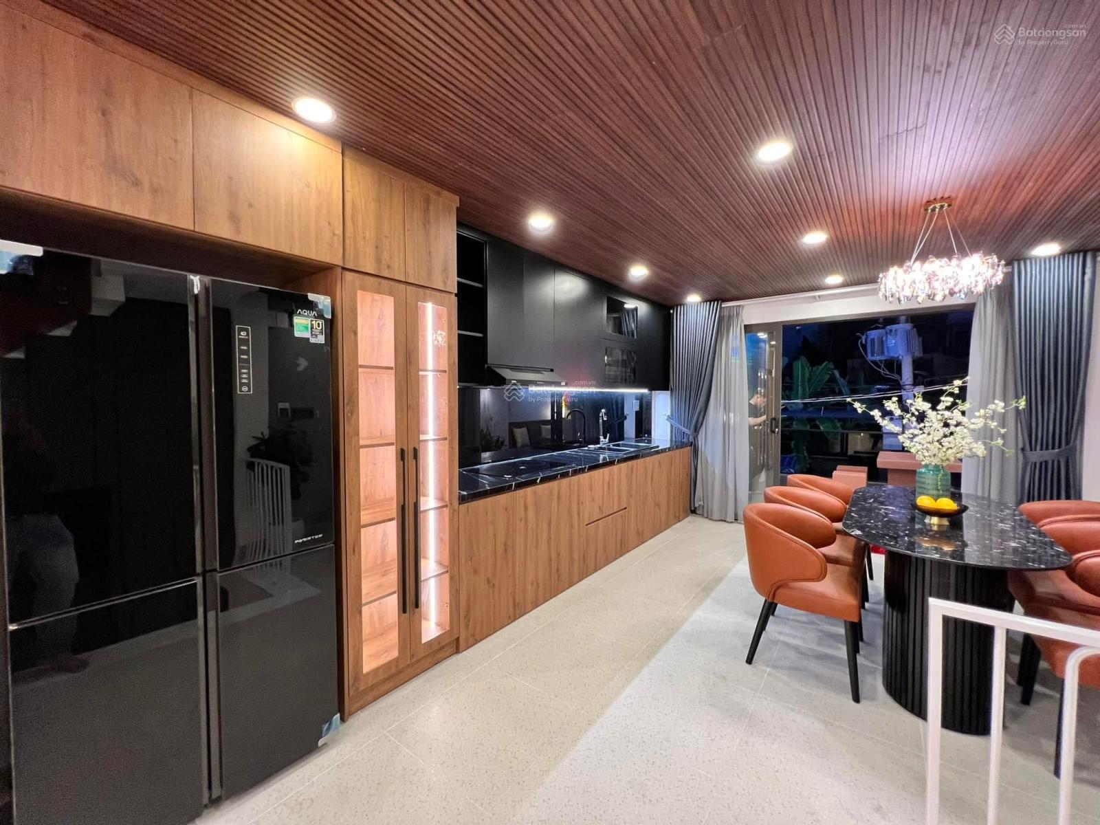 Bán MP tại Láng Hạ, 26 tỷ, 65 m2, Đống Đa kinh doanh