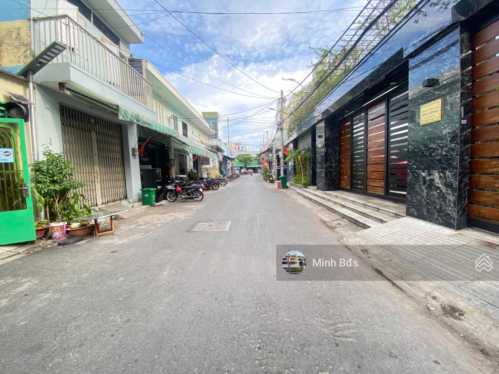 Bán căn nhà mới siêu đẹp, 4x14m đúc 5 tấm, hẻm nhựa đẹp 8m đường Lê Văn Quới. Giáp Q. Tân Phú