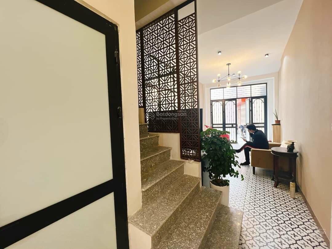 Chính chủ gửi cho thuê nhanh nhà mới tinh tại Huỳnh Thúc Kháng,DT 55m2 x 5T,khu phân lô ô tô đỗ cửa