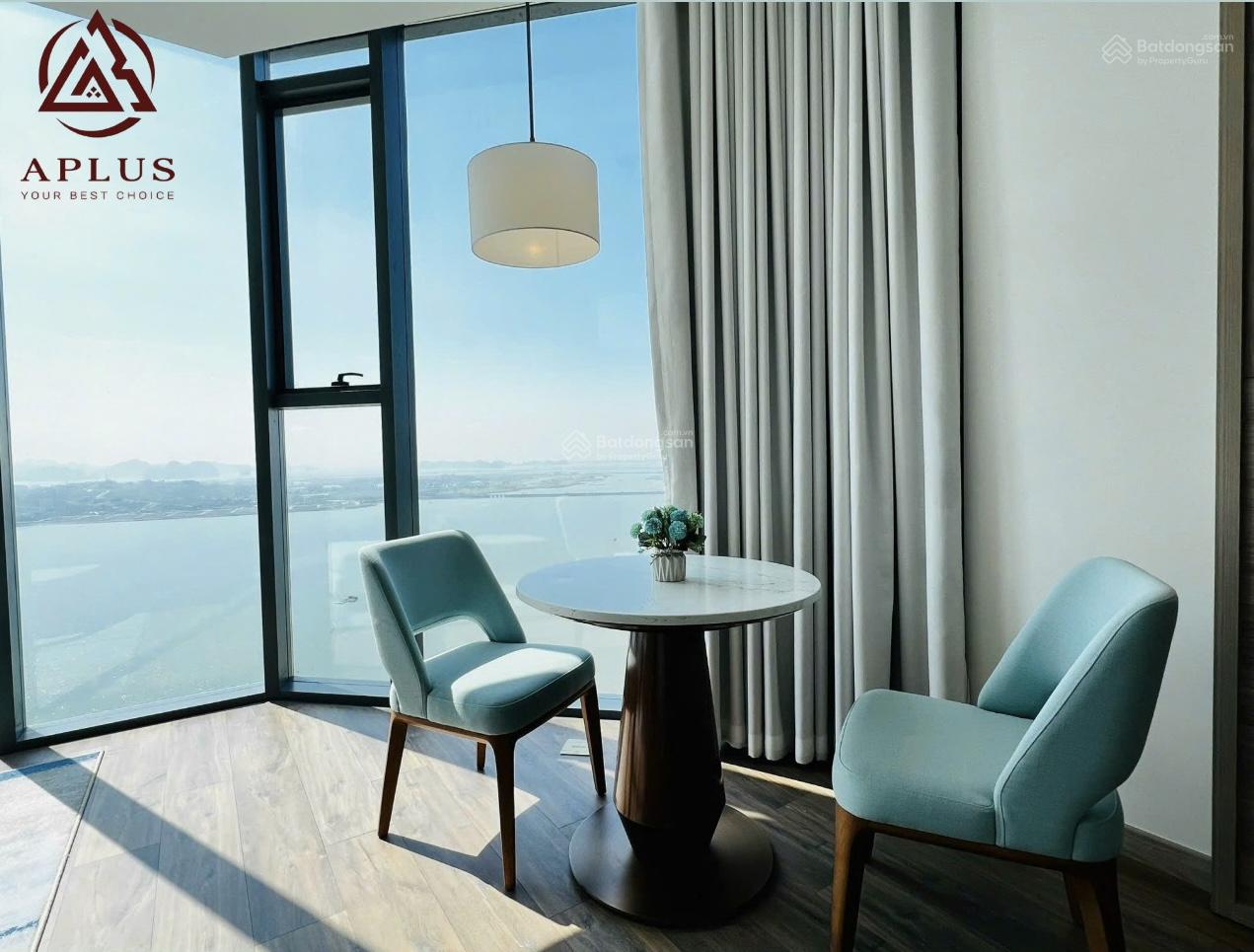 Tổng nguồn A La Carte Hạ Long view biển - thành phố chỉ tỷ 2,x tỷ