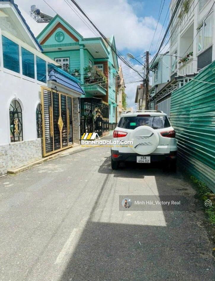 Giá chỉ 5.3 tỷ Bán nhà hẻm ô tô đường Phan Chu Trinh, P9, Phường Lâm Viên. Khu vực cực kỳ an ninh