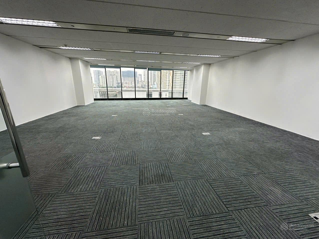 BQL cho thuê toà nhà văn phòng The Zei Plaza dt 100 - 200 - 500 - 800 - 1500m2, giá thuê 150/m2/th