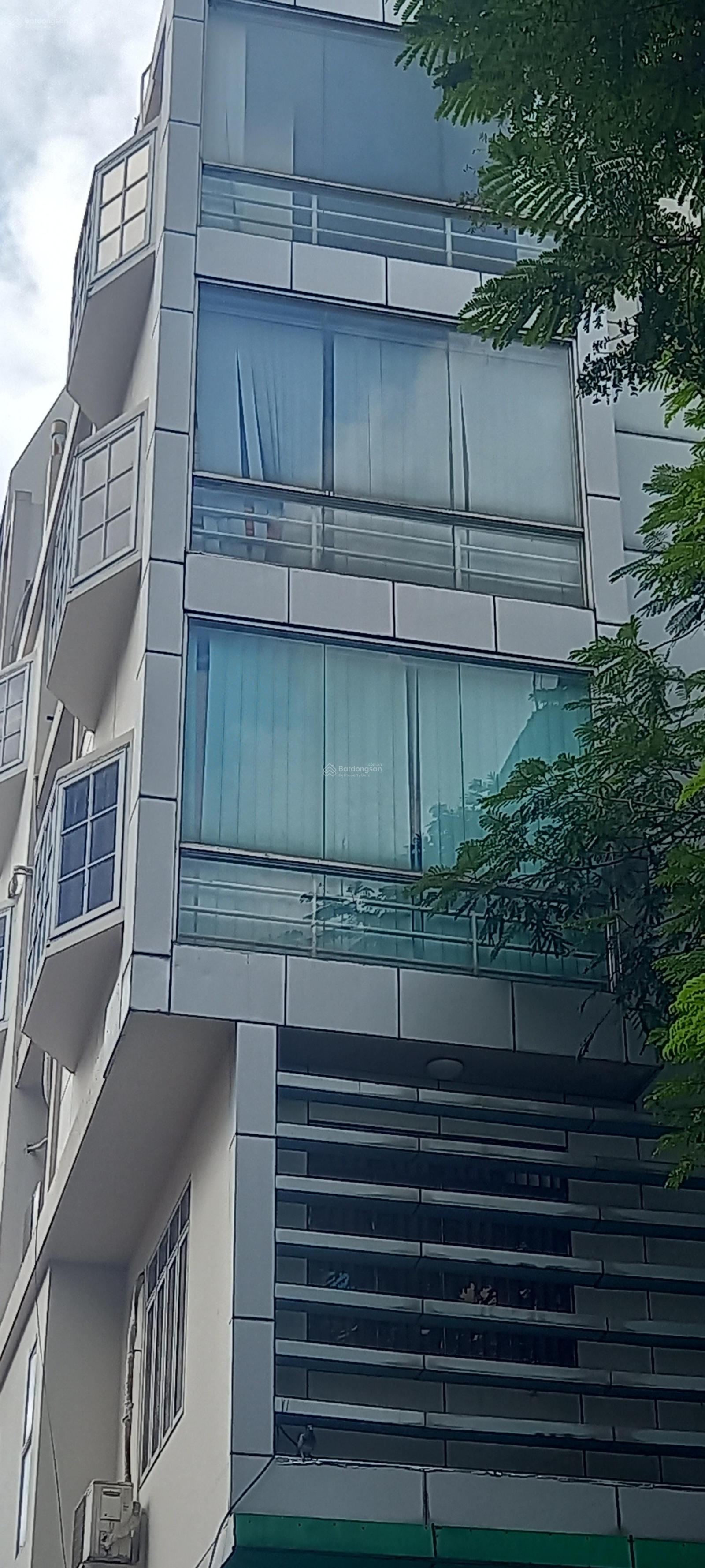 Văn phòng 70m2 giá cho thuê 20 triệu/tháng tòa nhà VP mặt tiền Lê Thị Hồng Gấm, Quận 1
