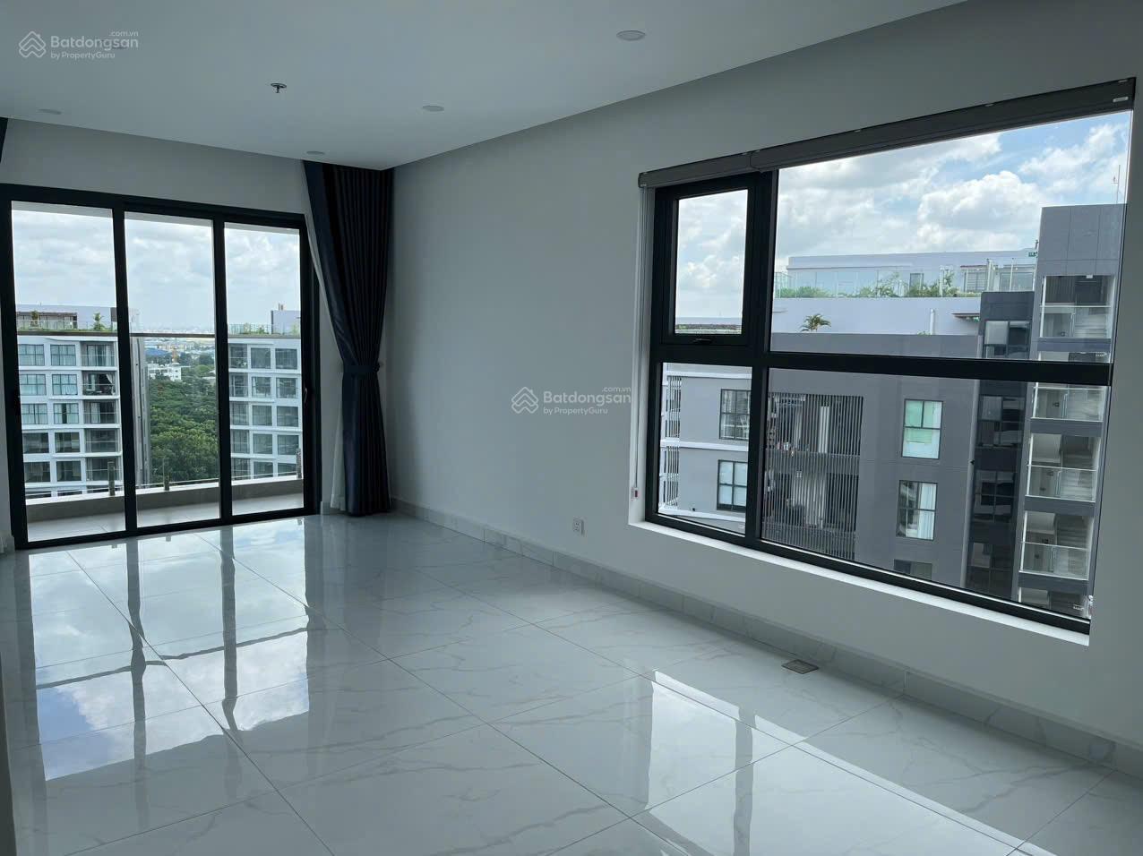 2PN Plus kèm ô xe 16tr/tháng, 88,8m2 kèm 1 slot ô xe. Tầng cao view hồ hơi, nhận nhà ngay