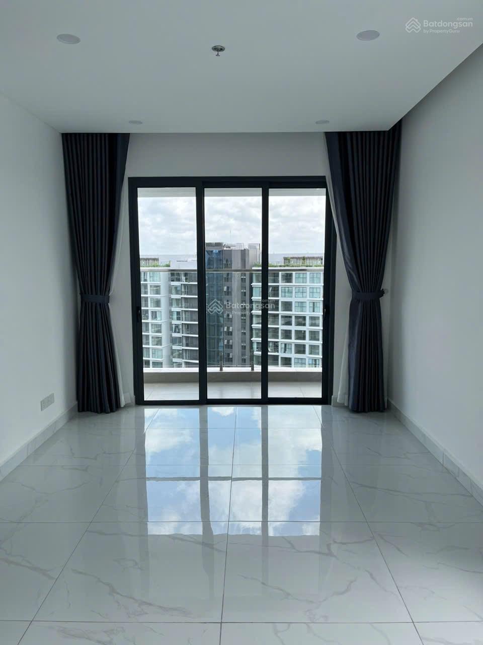 2PN Plus kèm ô xe 16tr/tháng, 88,8m2 kèm 1 slot ô xe. Tầng cao view hồ hơi, nhận nhà ngay