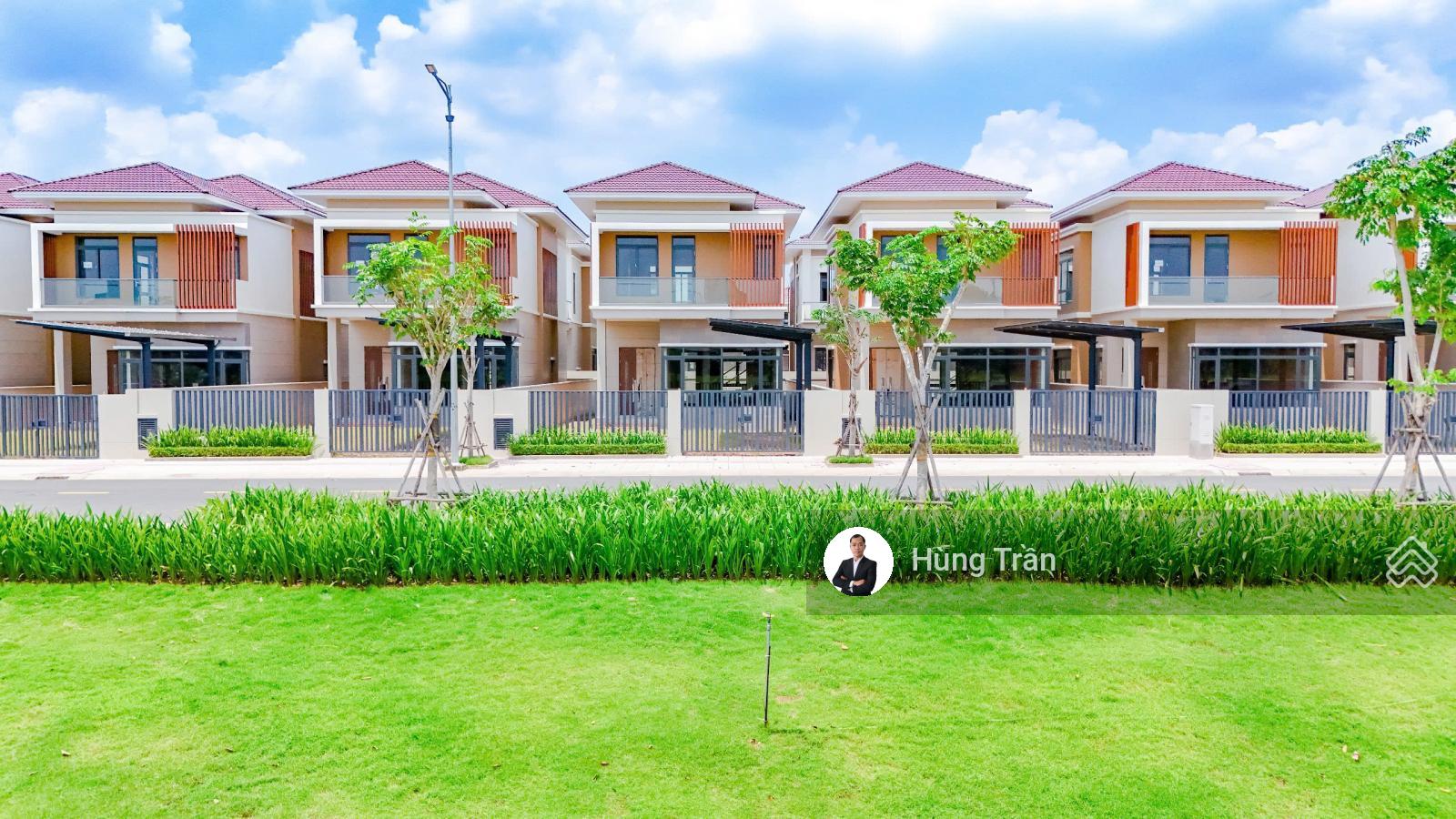 Bán biệt thự đơn lập Sun Casa Central Hàng hiếm trung tâm VSIP II, giá chỉ 6.3 tỷ Bán biệt thự đơn lập Sun Casa Central Hàng hiếm trung tâm VSIP II, giá chỉ 6.3 tỷ