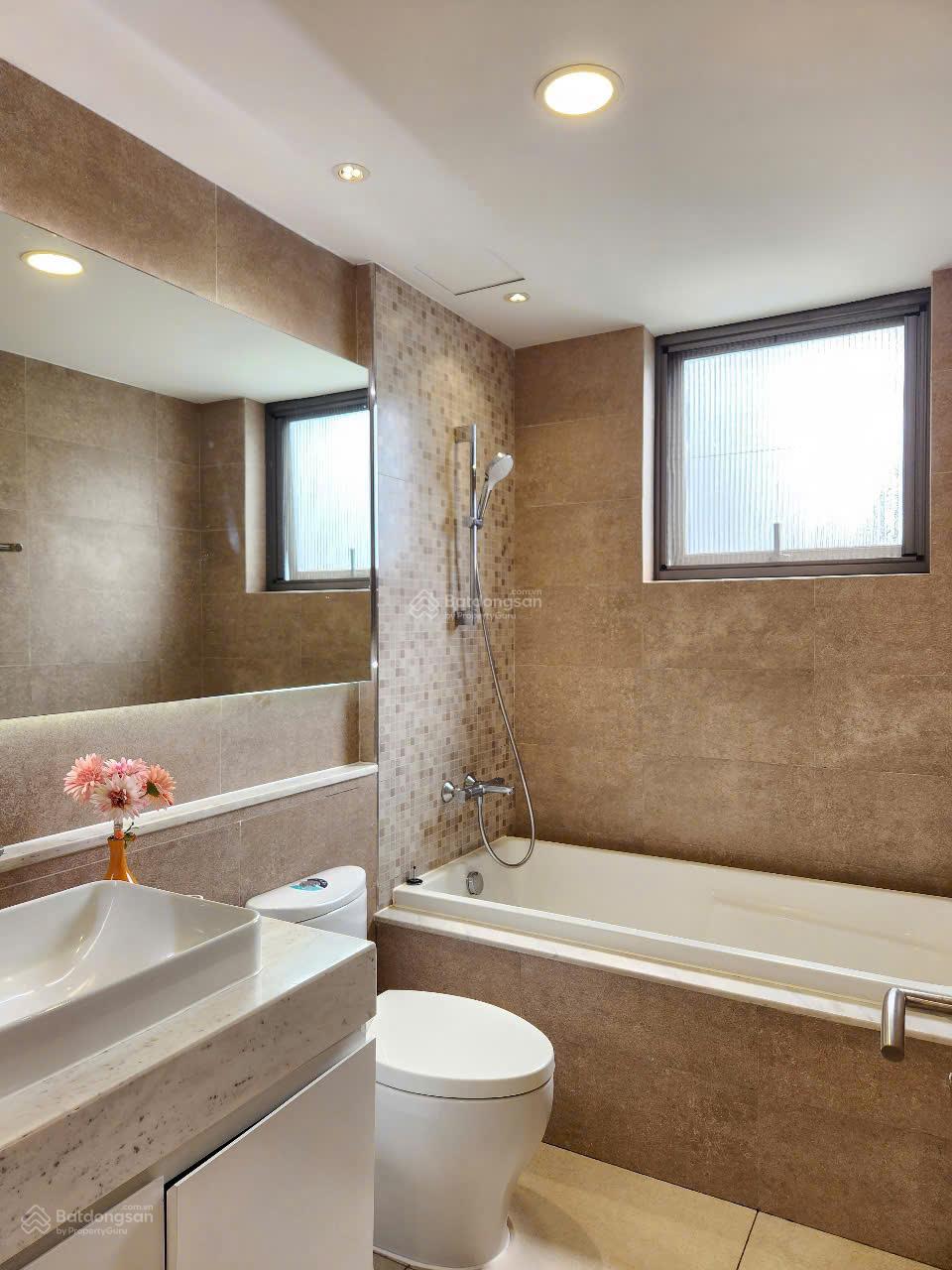 Bán căn hộ Mỹ Đức - Phú Mỹ Hưng, quận 7, dt 129m2, 3pn, 2wc, full nội thất, giá chỉ 13 tỷ tl