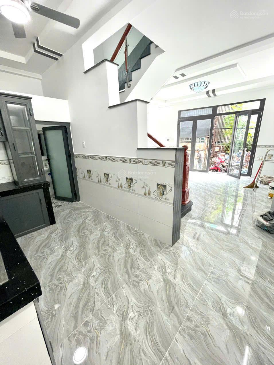 Bán nhà 1 trệt 2 lầu, 2 sân thượng, 5x9m, Phú Định P16 Q8, đúc thật, giá 4.95 tỷ TL