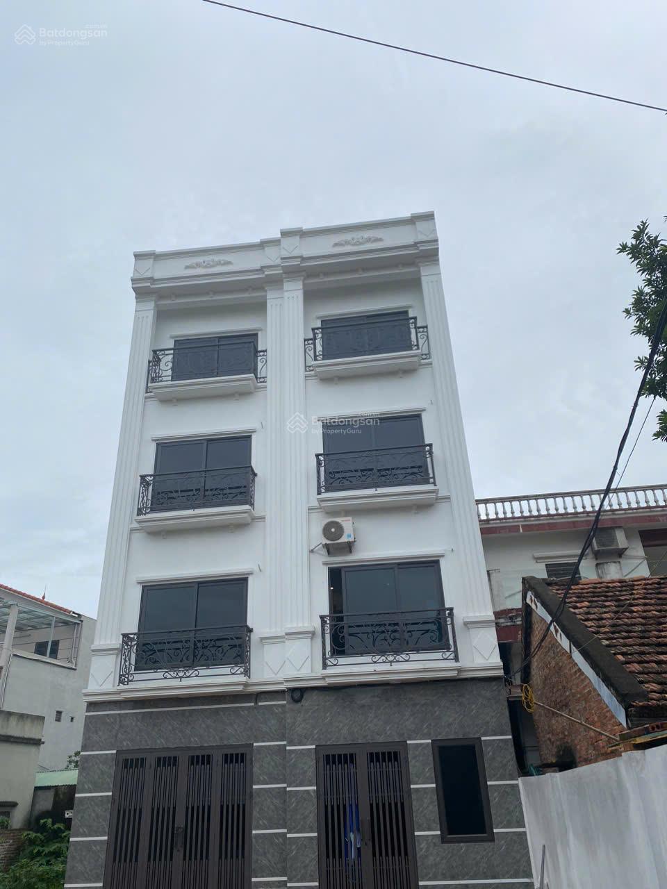 Bán nhà 43m² gần Vinhomes Đan Phượng Giá 4.95 tỷ Ngay Hoàng Quốc Việt kéo dài