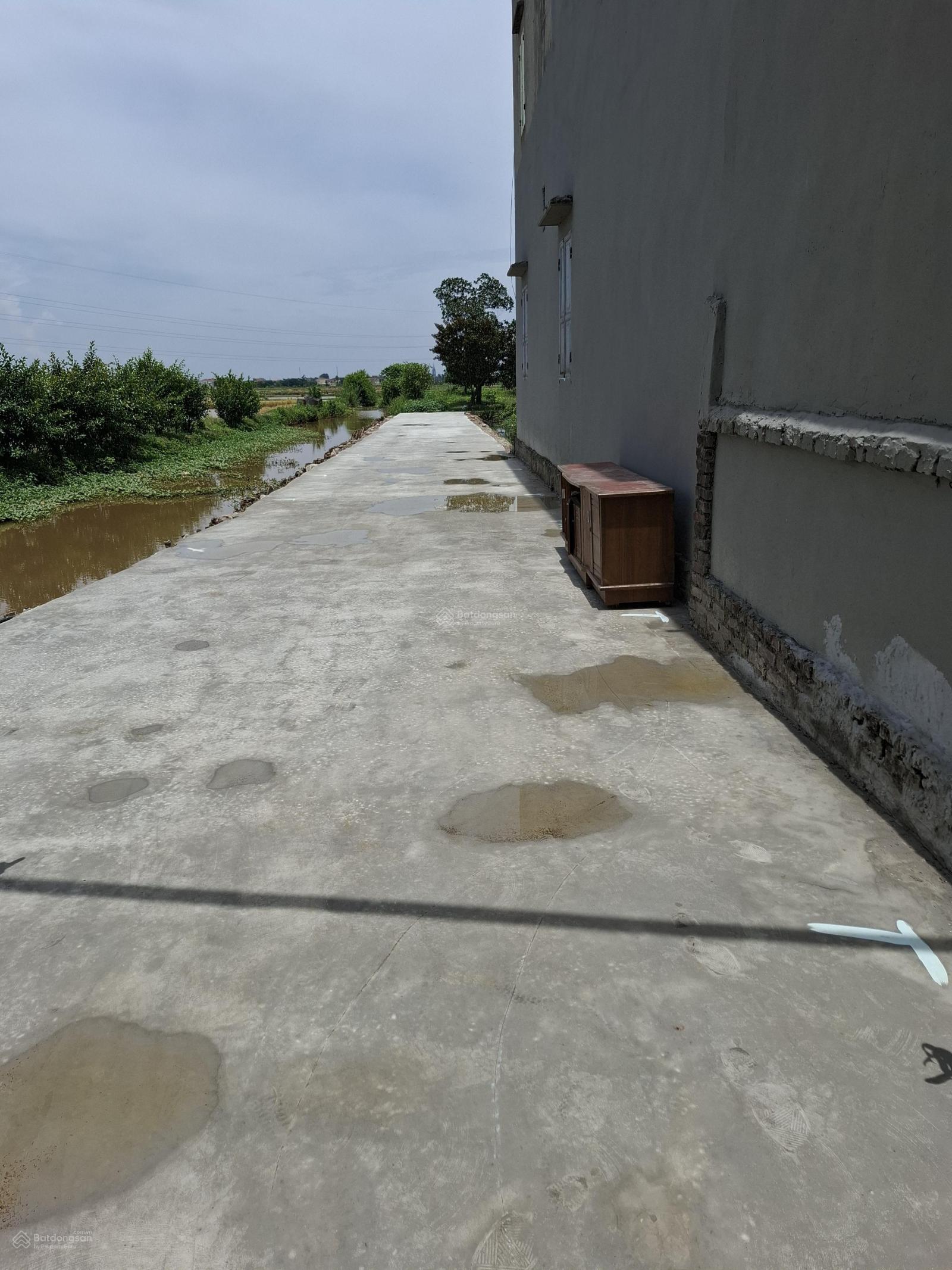 bân đấ,fo quỳnh phú gia bình bắc ninh dt 106m mt hậu 4m50 ôtô cào đất cách thị trấn gia bình 1km