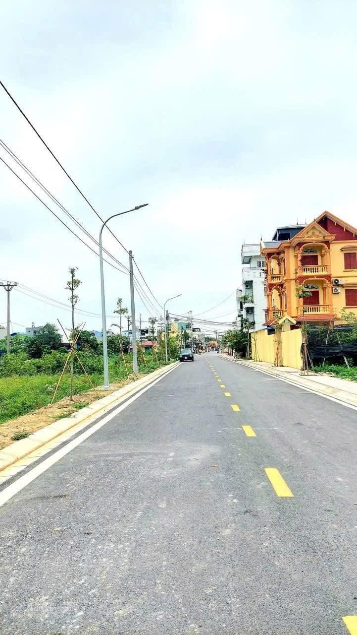 Mr. Tuấn: Lô đất diện tích 50m2, địa chỉ tại Văn Cú, An Đồng ngõ 5m ô tô tránh, giá chỉ 1,38 tỷ