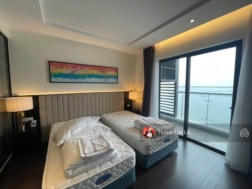 Chính chủ bán cắt lỗ căn Studios 36m2 view biển đẹp tại chung cư Sapphire S2, Bến Đoan, Hạ Long