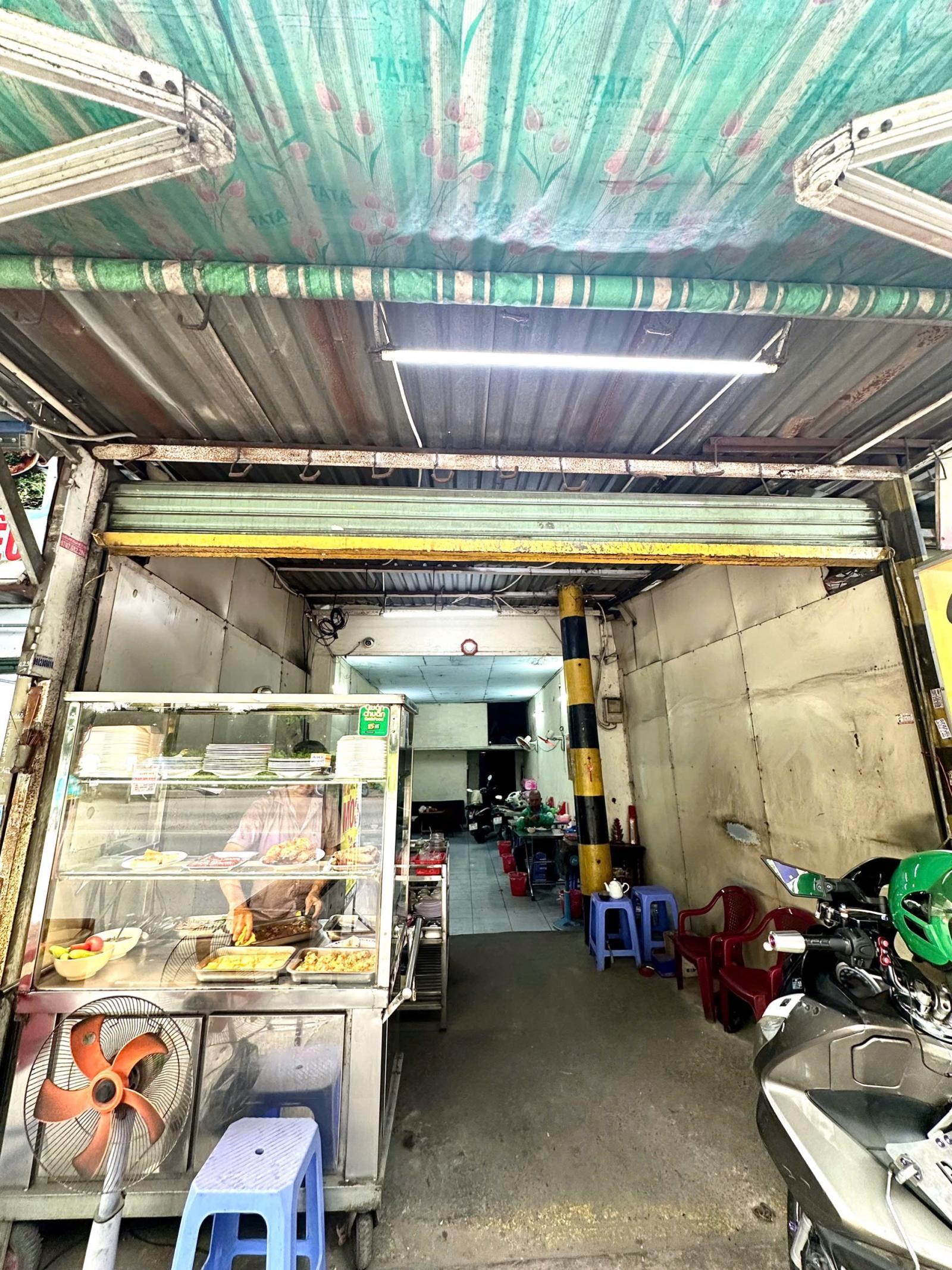 Cho thuê nhà mặt phố tại Hương Lộ 3, 15 triệu, 160m2, đối diện Celadon City khu dân cư sầm uất