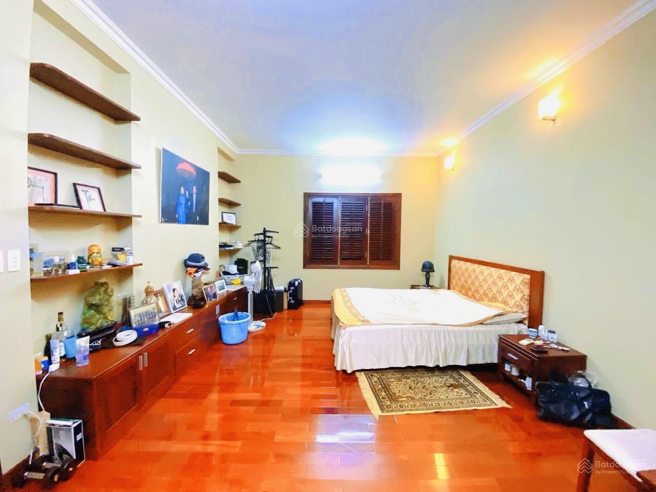 56 tỷ Có tòa nhà văn phòng 9 tầng - hồ Đền Lừ 95m2 MT 6m - lô góc, vỉa hè, kinh doanh