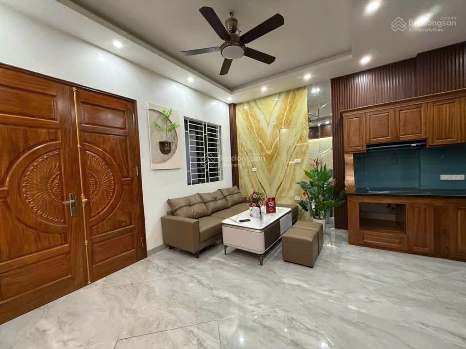 Bán gấp nhà Yên Nội, Liên Mạc 40m2 x5T, thang máy, ô tô vào nhà, giá đầu tư