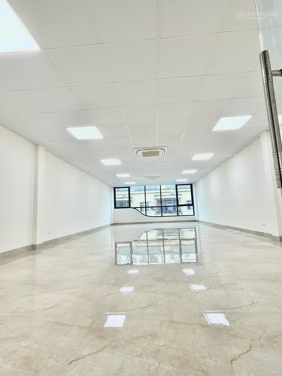 Sốc! Chính chủ bán kín tòa VP 10 tầng Thái Hà. 117/120m2. MT 6m. Giá 45 tỷ. LH 0979 913 ***