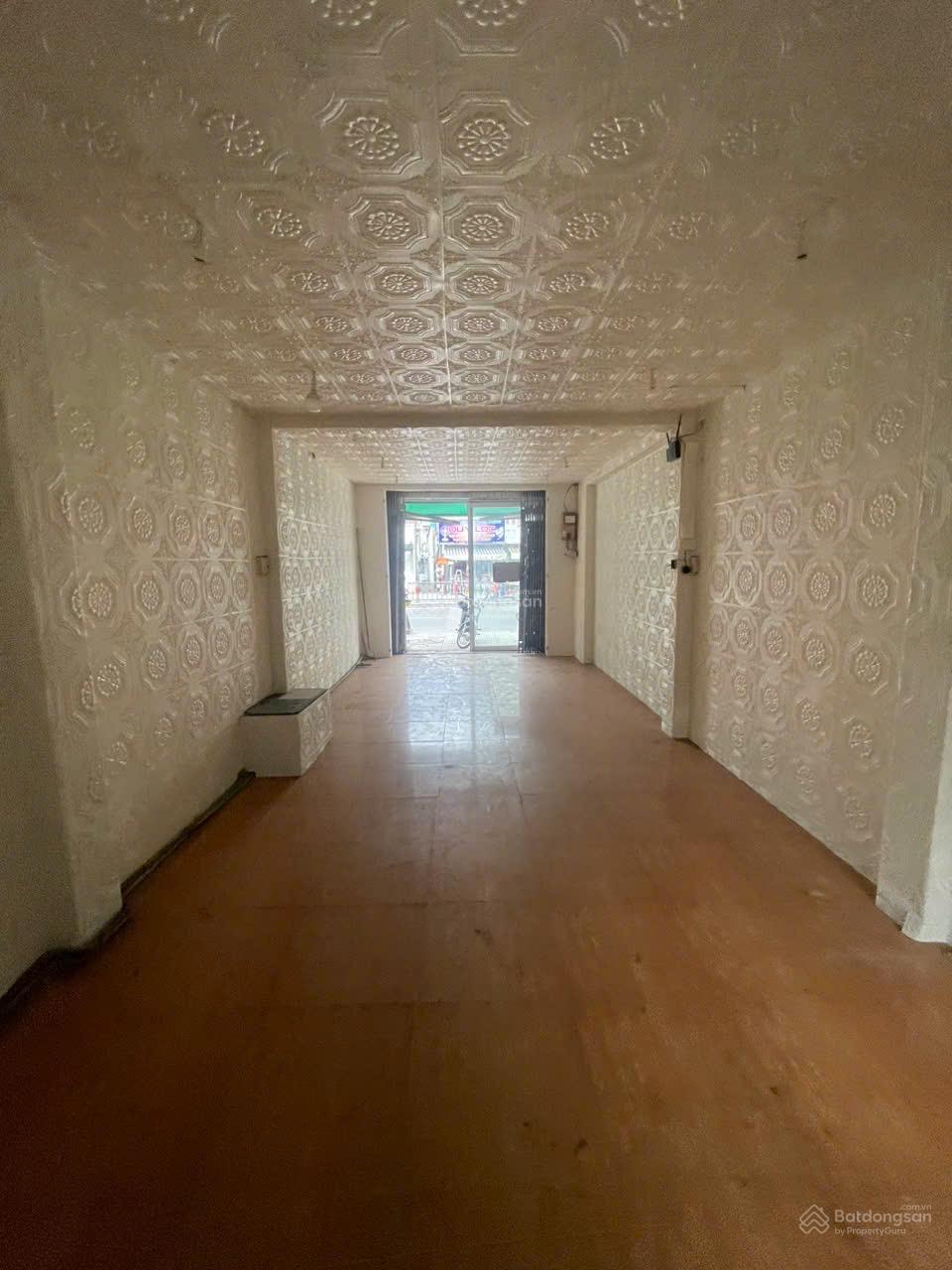 Cho thuê nguyên căn mặt tiền Quang Trung, gần ngã ba Tân Sơn. Kinh doanh đa ngành