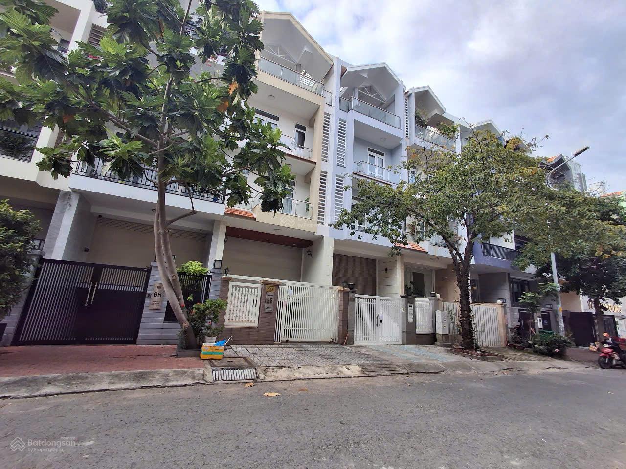 Cho thuê sàn văn phòng lầu 1 DT 5*20m giá 12tr LH 0902 895 ***