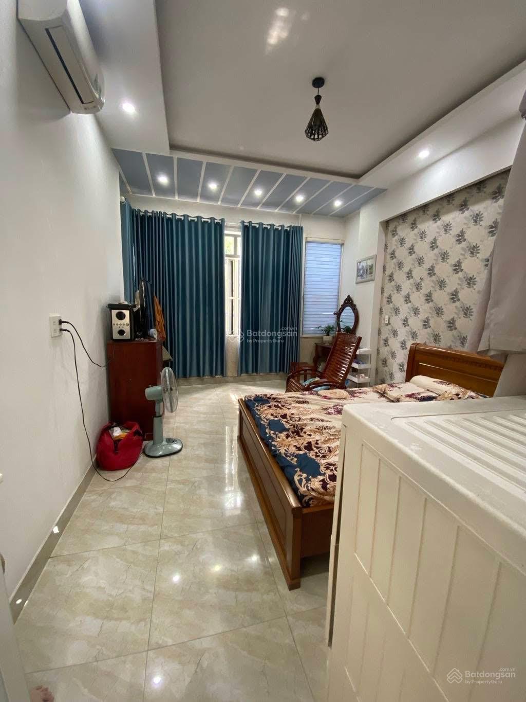 Nhà 4 tầng MT Hà Huy Tập , Ngang 7m7 , vị trí gần Nguyễn Tất Thành Nhà 4 tầng MT Hà Huy Tập , Ngang 7m7 , vị trí gần Nguyễn Tất Thành