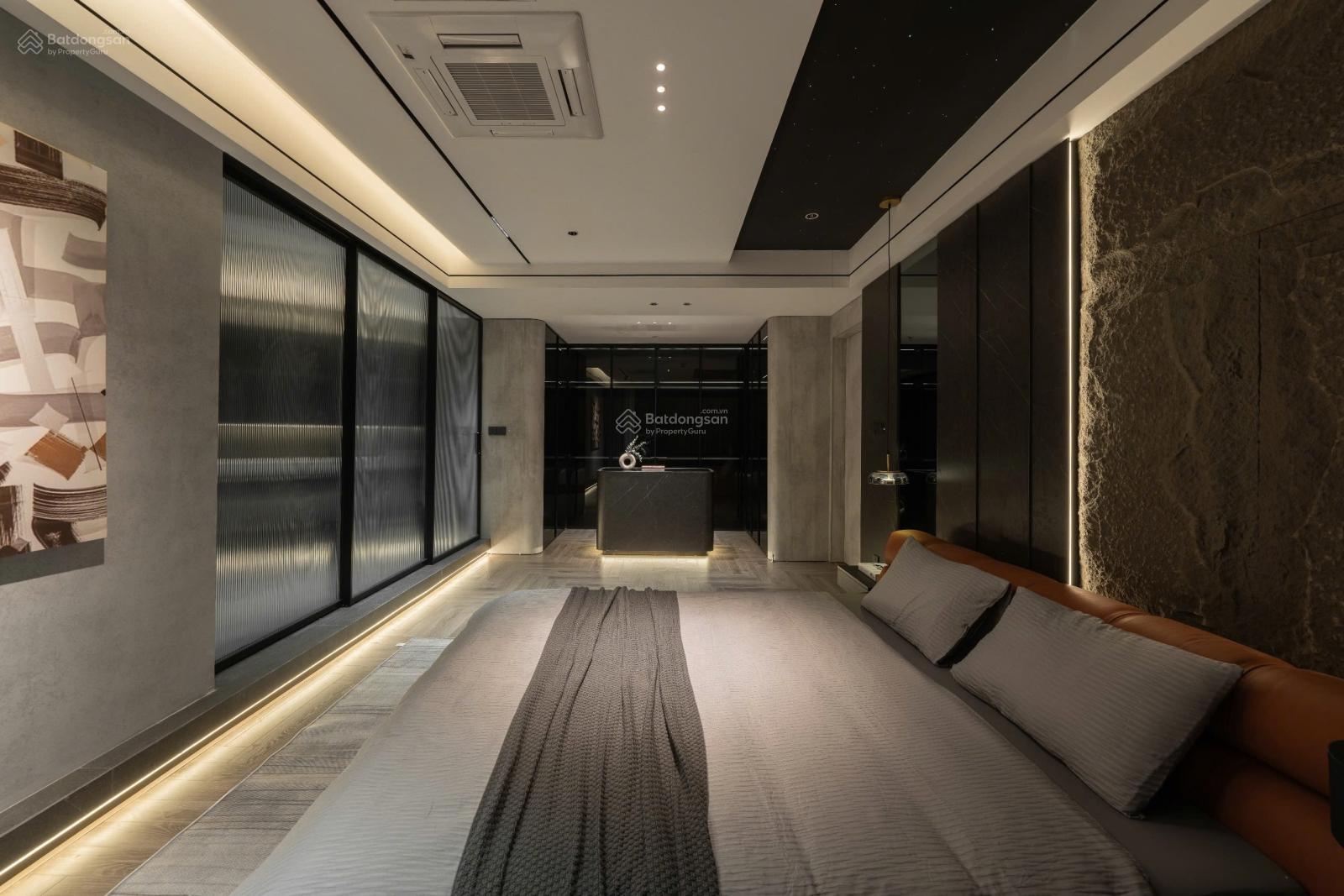 Chủ bán gấp căn penthouse D2 Giảng Võ giá chưa đến 90tr/m2, rẻ nhất Hà Nội. Lh: 0933 218 *** Chủ bán gấp căn penthouse D2 Giảng Võ giá chưa đến 90tr/m2, rẻ nhất Hà Nội. Lh: 0933 218 ***
