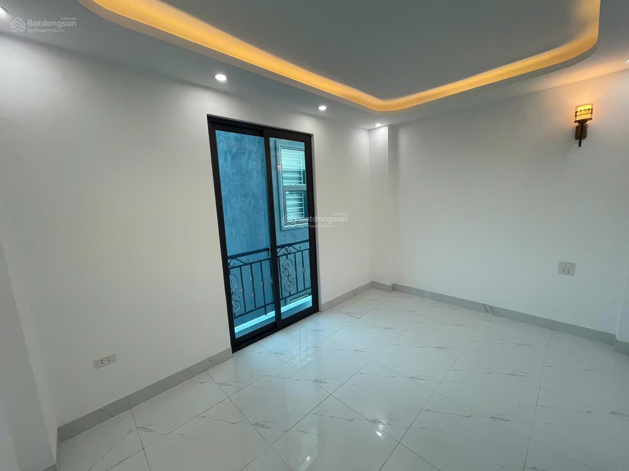 Nhà 4Tx32m2, gần chợ UBND Phụng Châu 5ph đại học Thể Dục Thể Thao chỉ 2,73 tỷ