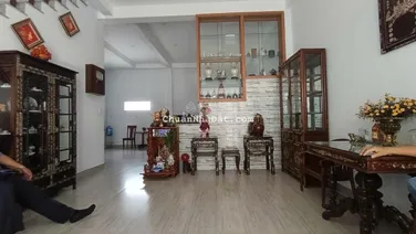 Bán nhà 1 trệt 1 lầu hẻm Chợ Đêm thuộc Phường 1, TP Tân An, diện tích: 5.8 x 11.3m nở hậu 6.5