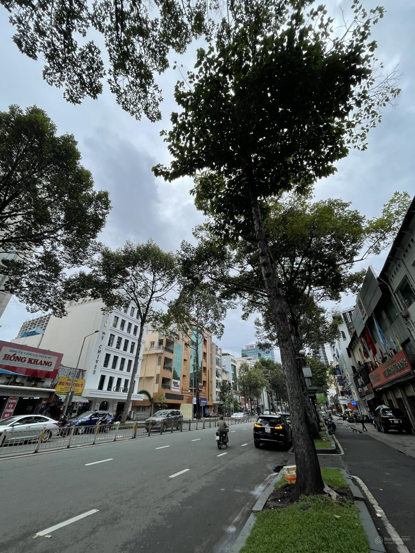 Tòa Nhà Hầm 6 Tầng, 8mx25m, Trần Hưng Đạo, Q1, HĐT 180tr/tháng, Chỉ 60 tỷ