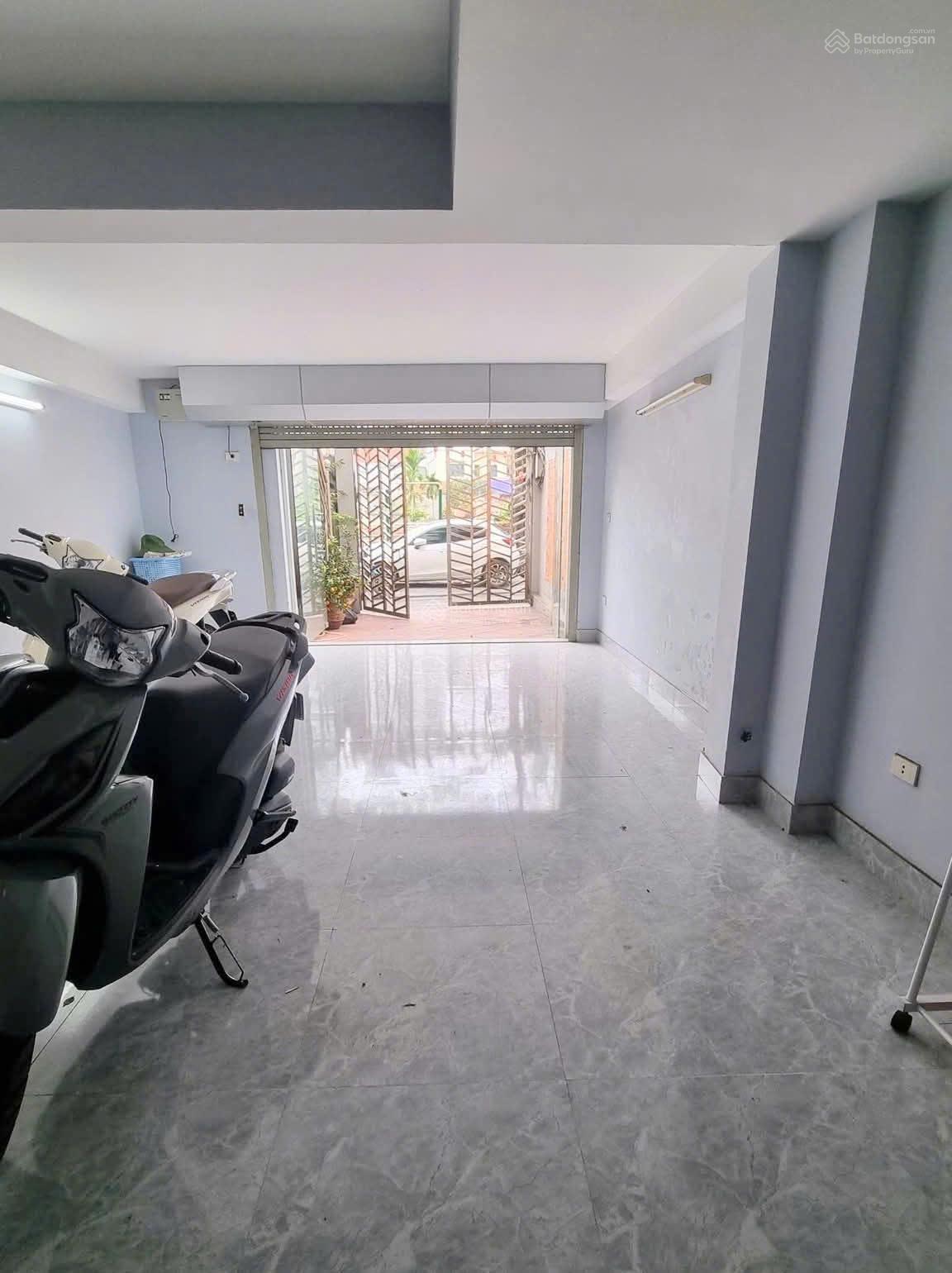 Bán nhà ngõ 75 Hồ Tùng Mậu, Trần Bình. Nhà mặt ngõ thông, oto tránh, kinh doanh tấp nập ngày đêm.