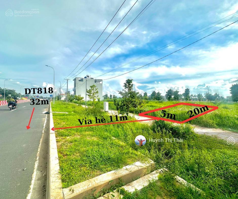 Chủ cần tiền bán gấp lô đất gần mặt tiền 818 Thị trấn Thủ Thừa Long An. Sổ hồng riêng