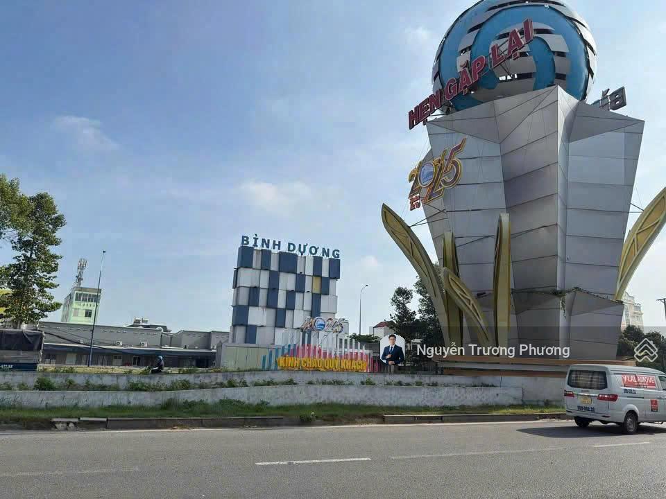 75,7m2(5x15) lô đất sát Quốc Lộ 13, ngay bệnh viện quốc tế Hạnh Phúc, khu dân cư kín dân 2 tỷ 600
