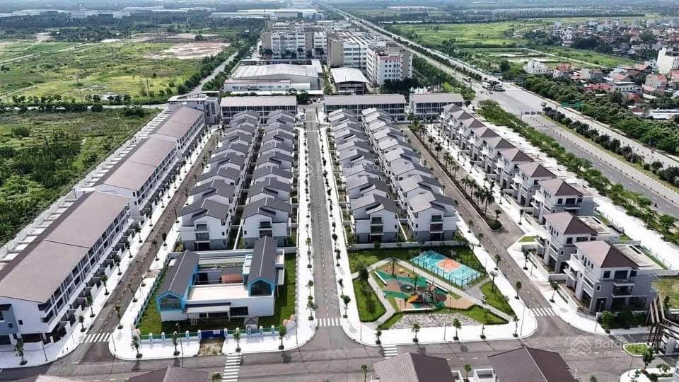 Bán biệt thự ngay Trung tâm hành chính giá 15,5x tỷ( 46,75tr/m2) giá rẻ nhất khu vực