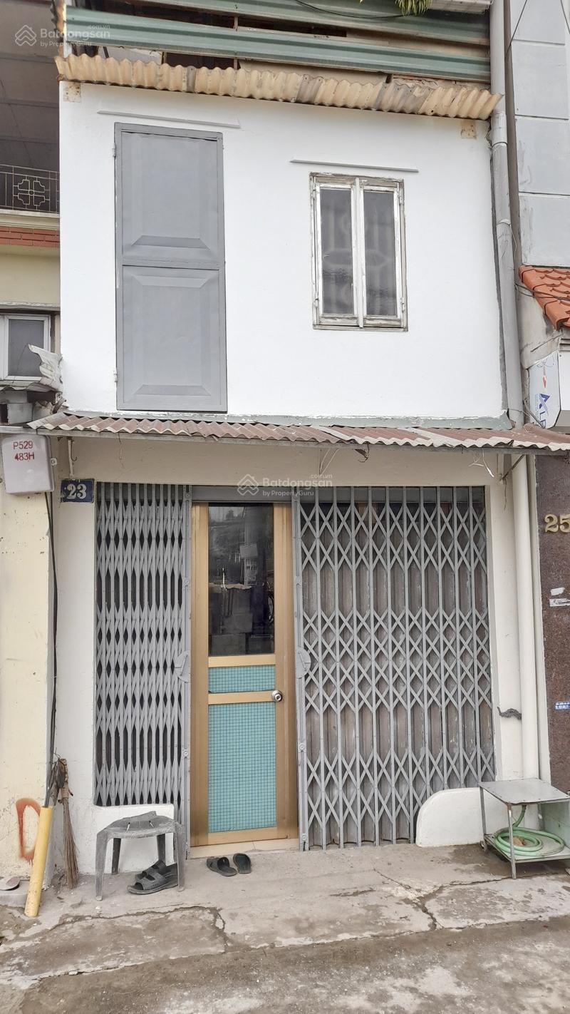 Bán nhà 2 tầng, lô góc, vị trí đẹp tại phố Nguyễn Văn Cừ, 5 phút qua trung tâm Hà Nội, giá 4.2 tỷ