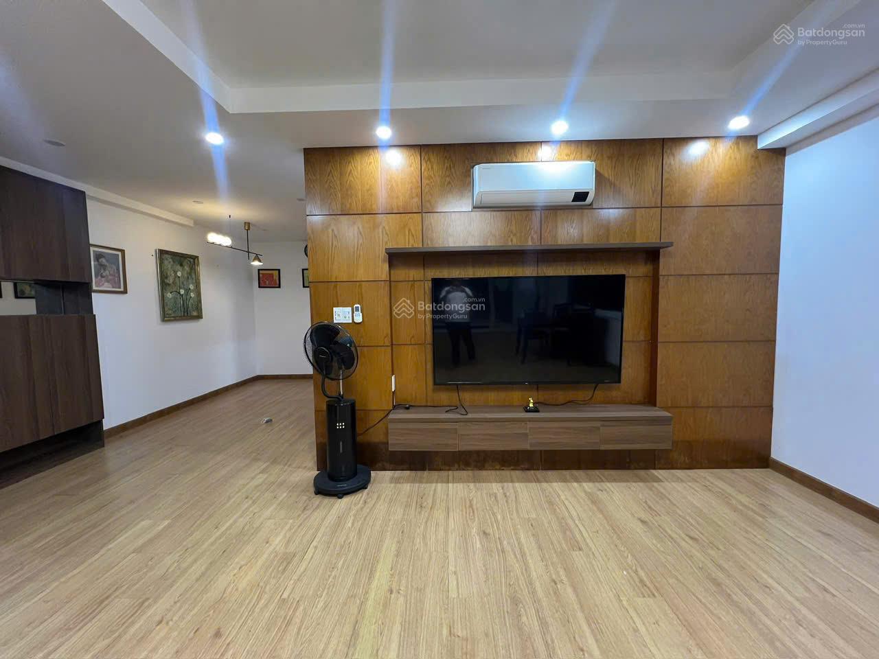 HOT Penthouse 4PN,2WC chỉ 5,5tỷ TL , DT: 130m2 Conic Riverside, Q8,Sổ Hồng,LH: 0933 666 *** E Đức