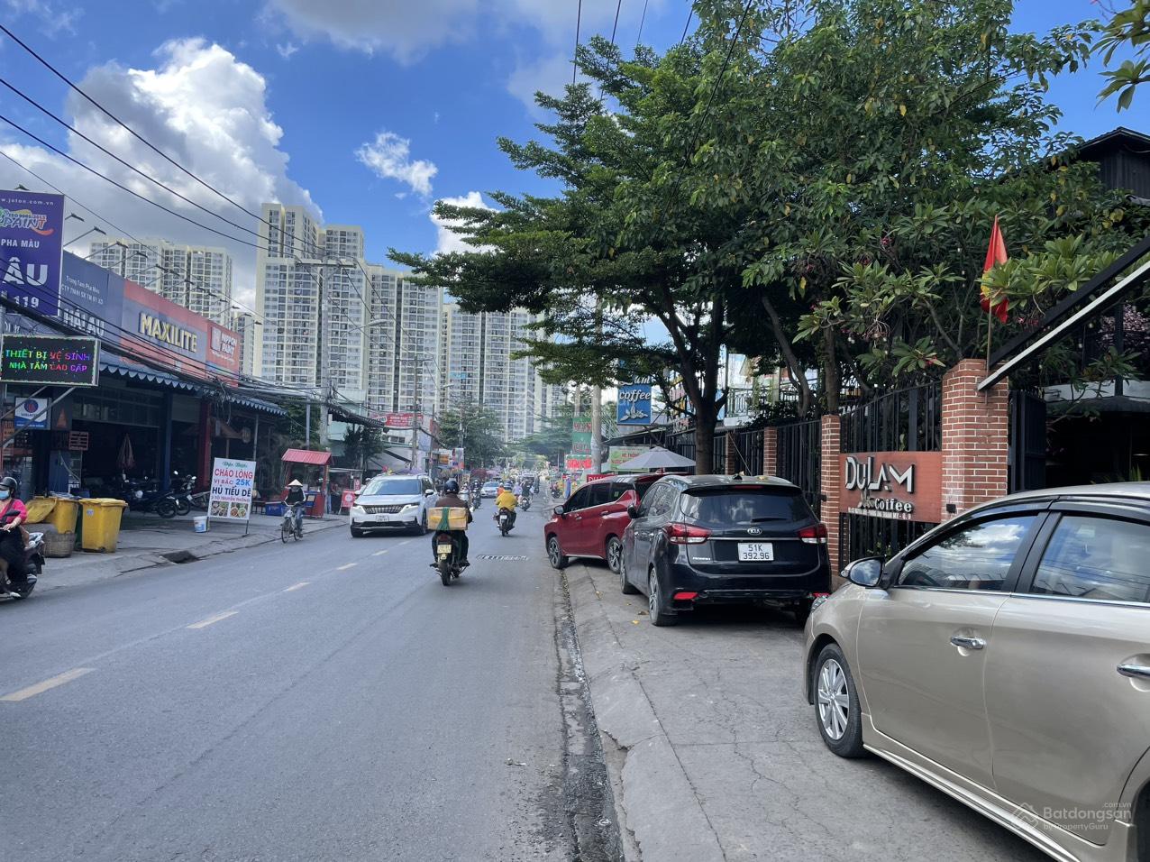 Bán Nhà MT Nguyễn Xiển, DT 4x30m=120m2 gia 14,3 tỷ tl, ngay cổng Vincity, kinh doanh đa nghành nghề