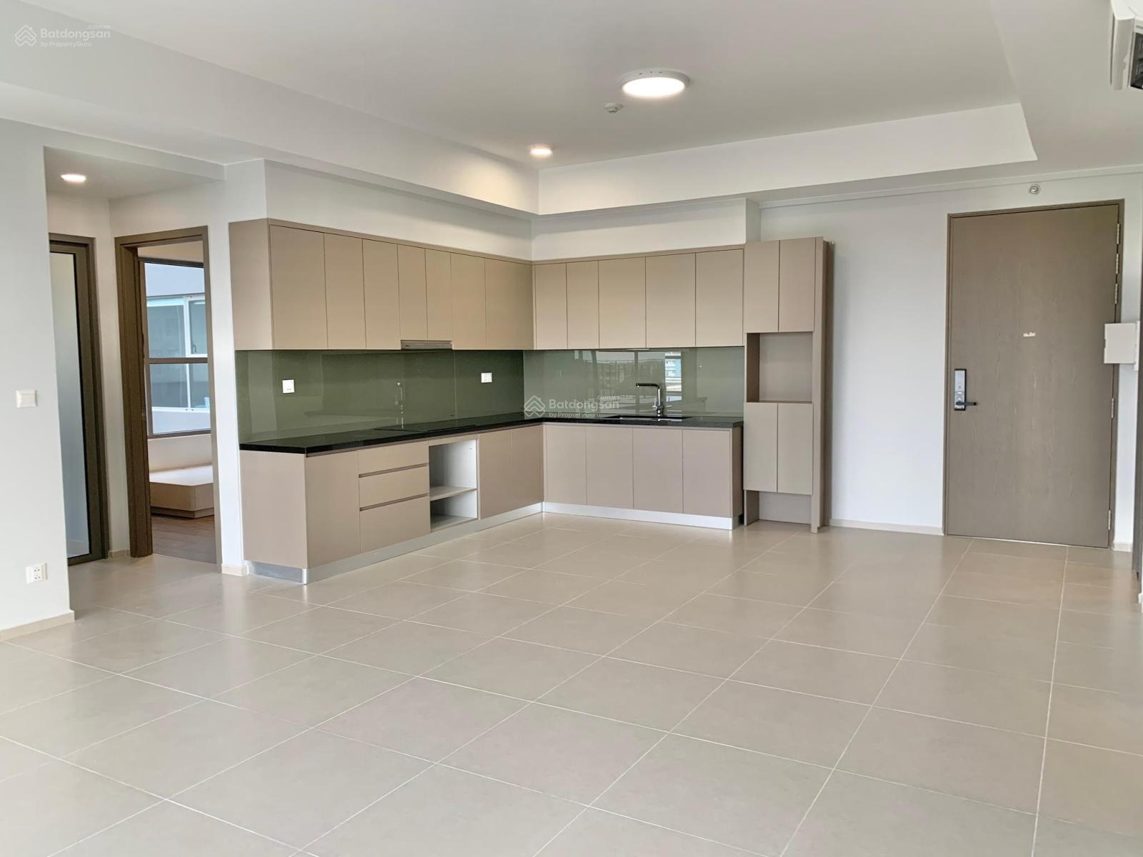 Bán 3PN 113m2 giá 4.480 tỷ, sẵn sổ hồng, sẵn giường tủ, view ủy ban, tầng cao, nhà mới 100%