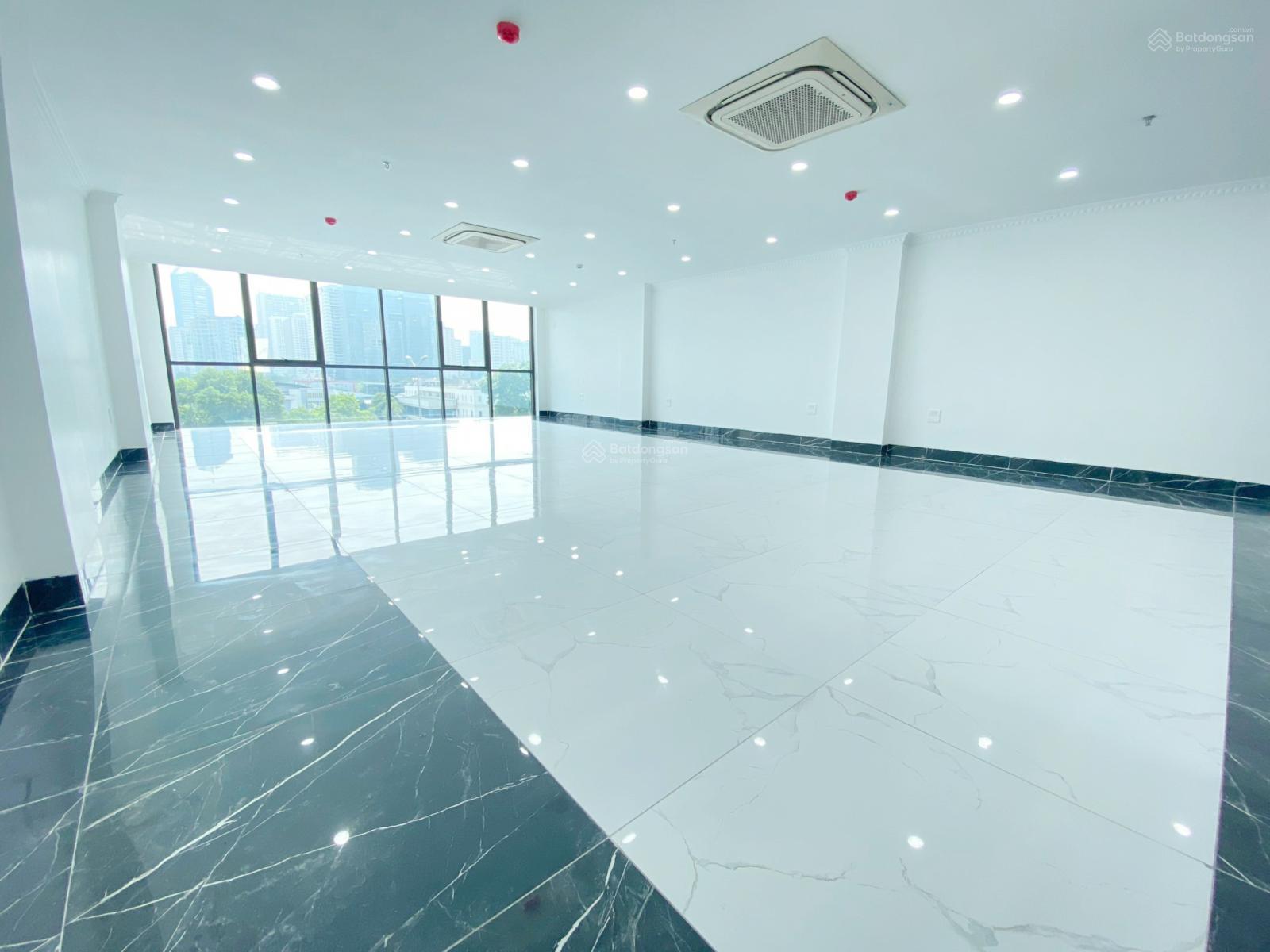 Sầm uất! Sàn mới 100% mặt phố Trần Đăng Ninh 70m2 giá chỉ từ 14tr/tháng