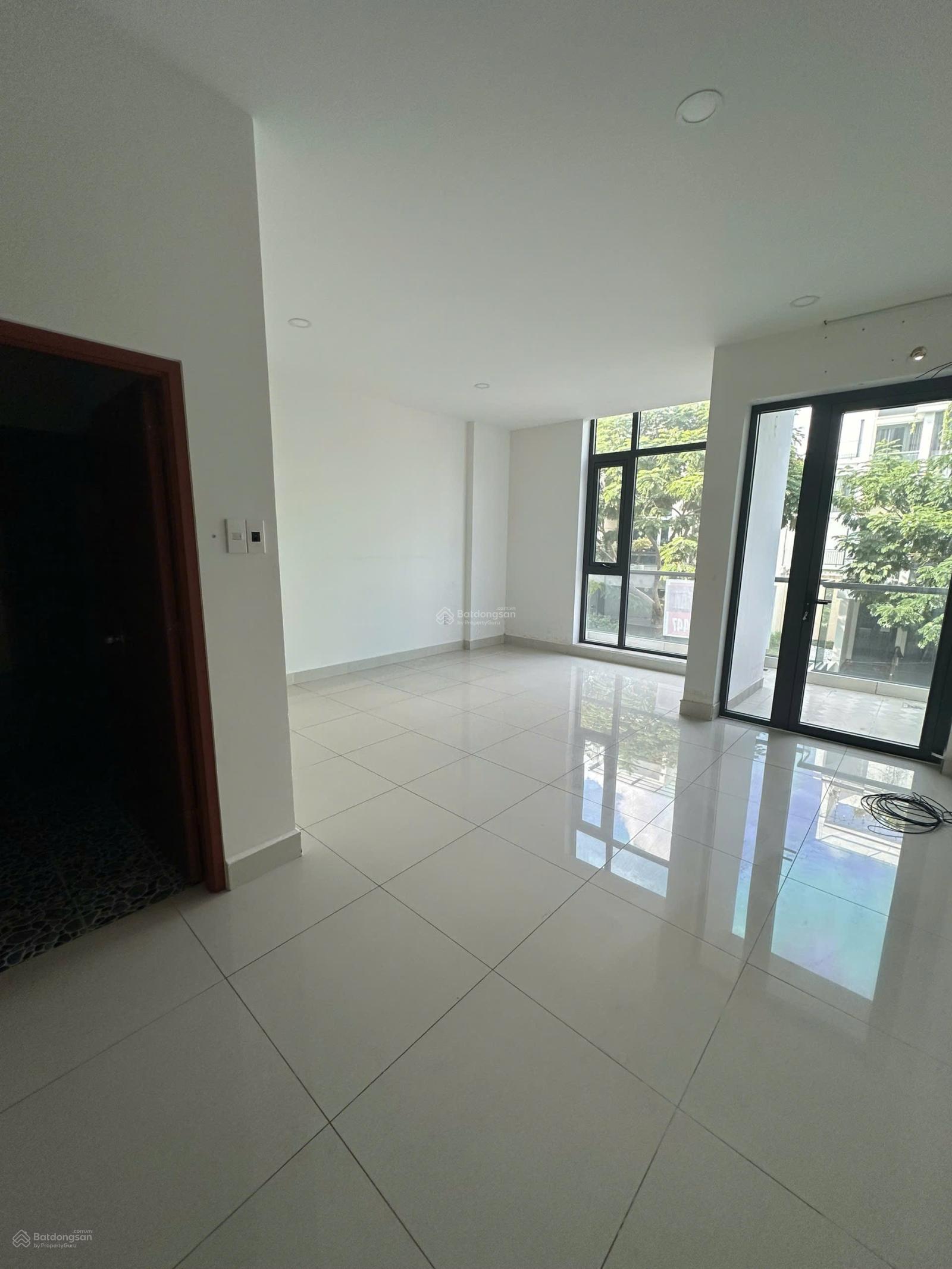 Cho thuê nhà phố Saigon Mystery Villas, 42 triệu/th, 5PN, 6WC