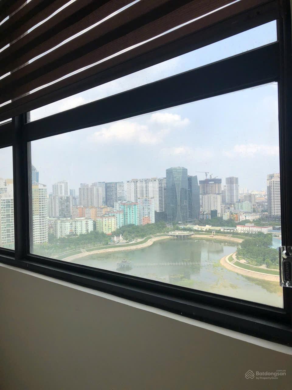Bán căn hộ 2pn D'Capitale Trần Duy Hưng dt 83m2 ban công Đông Nam view hồ giá 8,5 tỷ full đồ Bán căn hộ 2pn D'Capitale Trần Duy Hưng dt 83m2 ban công Đông Nam view hồ giá 8,5 tỷ full đồ