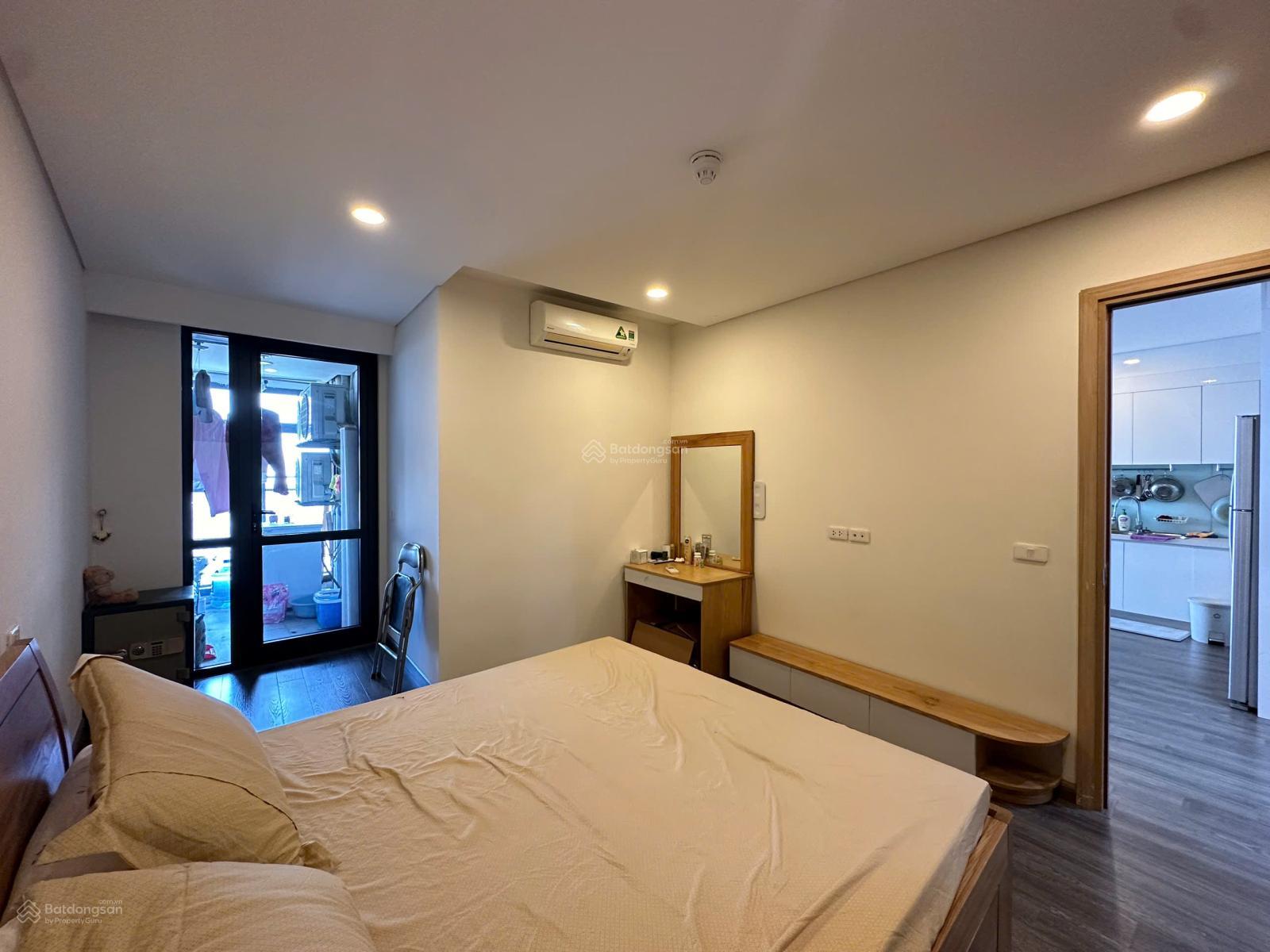 Cần bán căn hộ Mipec Long Biên 2PN, 2WC tòa A giá 7.2 tỷ. LH: 0989 318 ***