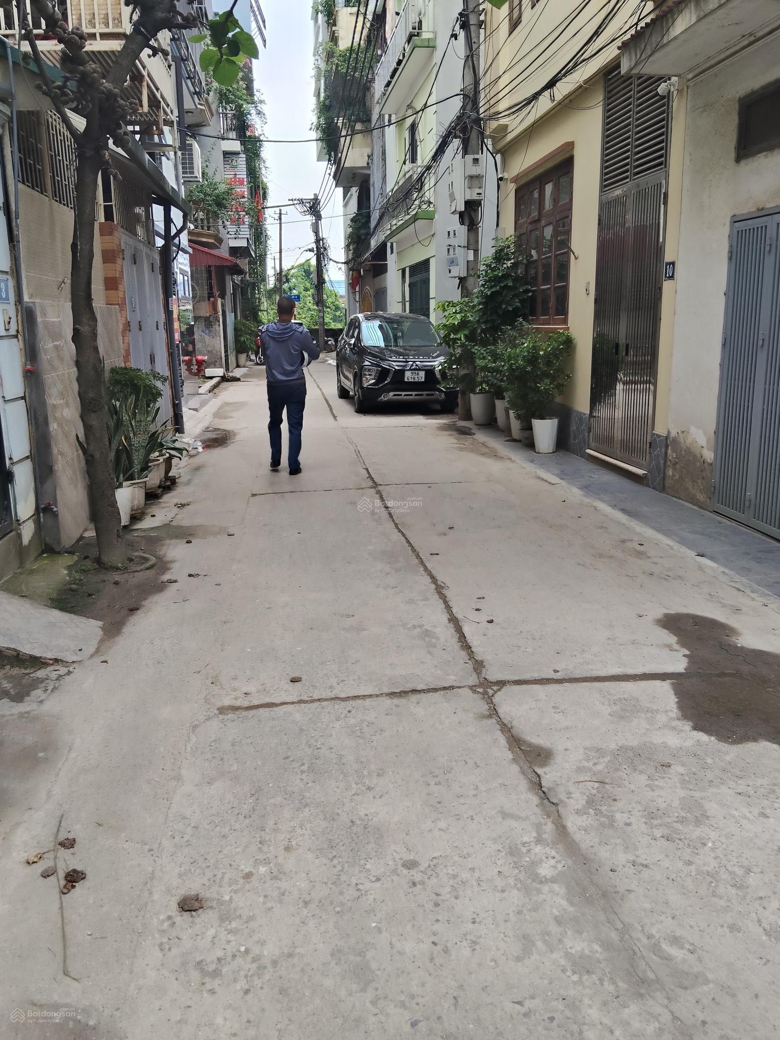 BÁN ĐẤT HỌC VIỆN TÀI CHÍNH, ĐẠI HỌC Y TẾ CÔNG VIÊN. Ô TÔ TRÁNH, KINH DOANH. 30 M2, GIÁ NHỈNH 4 TỶ